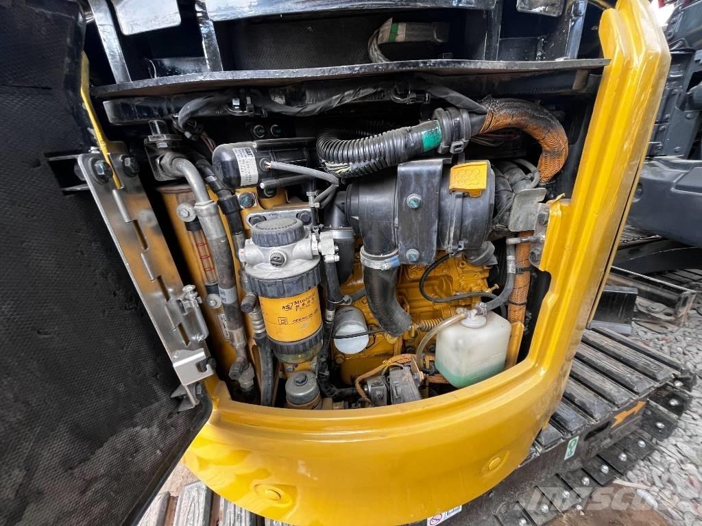 CAT 302 Koparki gąsienicowe