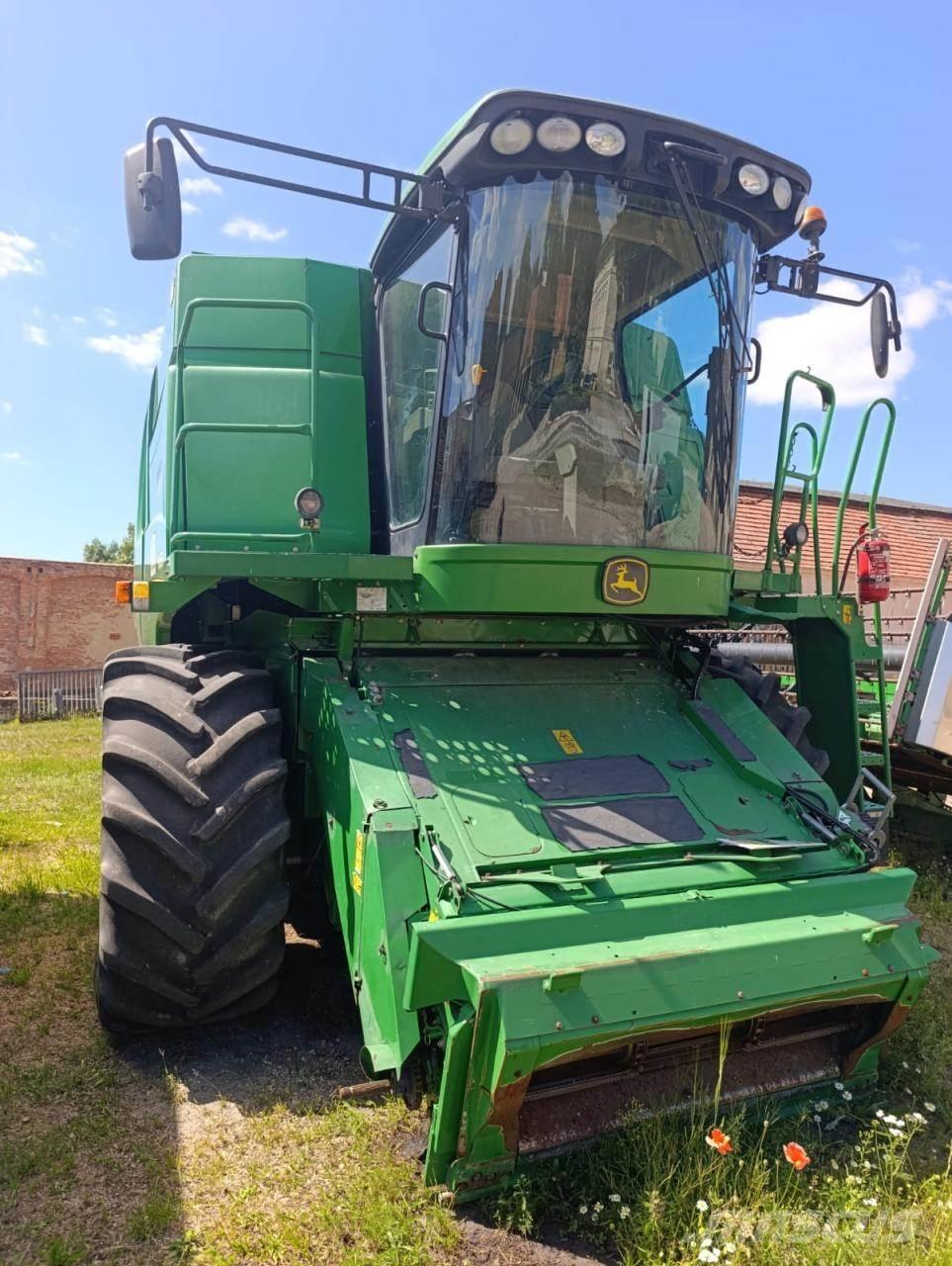 John Deere W650 Kombajny zbożowe