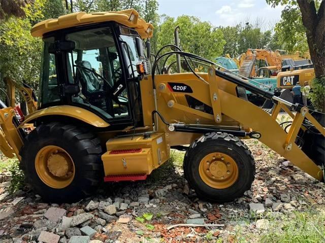CAT 420 F Koparko-ładowarki