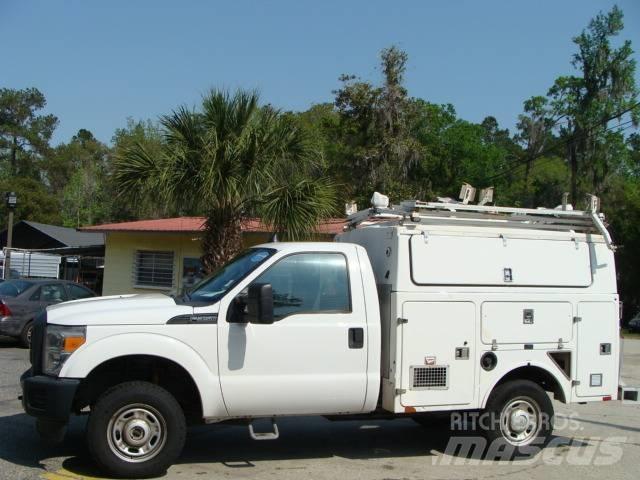 Ford F 350 SD Pick-upy / Pojazdy z otwieranymi burtami