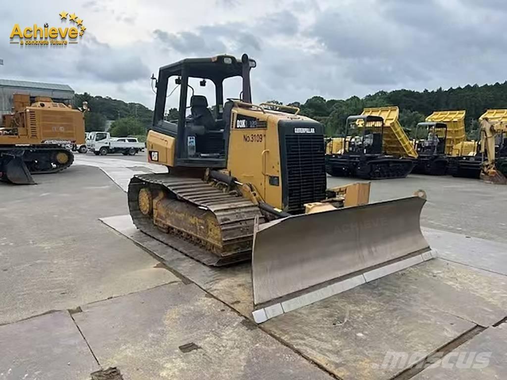 CAT D 3 K 2 Spycharki gąsienicowe