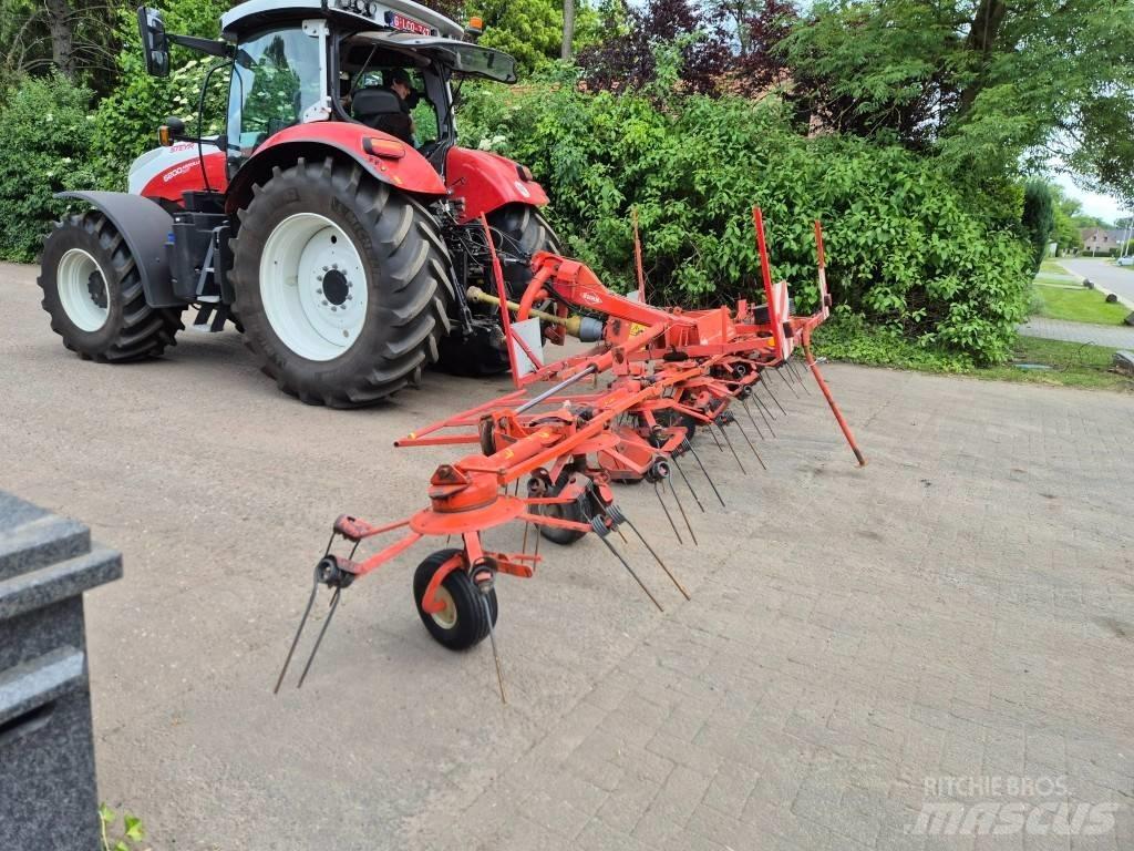 Kuhn GF 8501 MHO Zgrabiarki i przetrząsacze