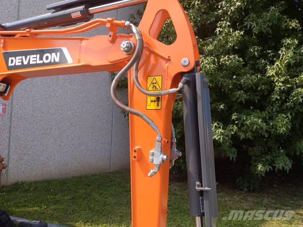 Develon DX 35 Z-7 Minikoparki