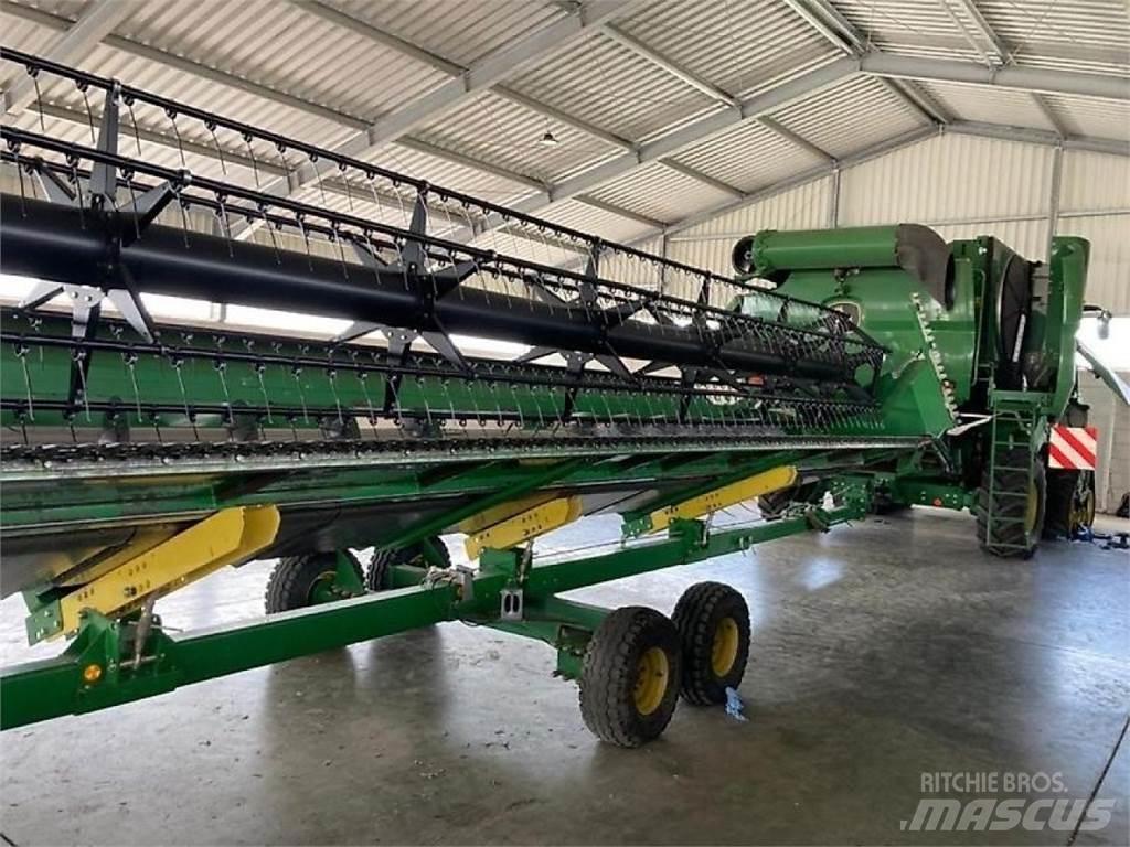 John Deere S 680 Kombajny zbożowe