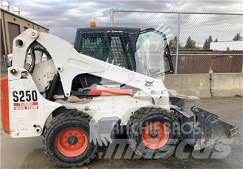 Bobcat S250 Ładowarki burtowe