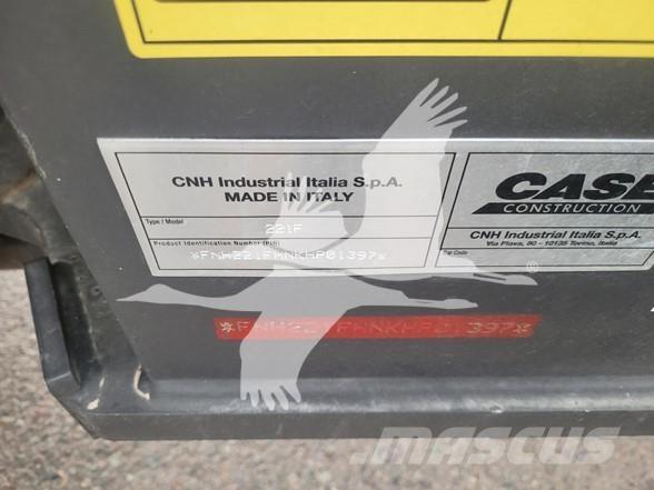 CASE 221F Ładowarki kołowe