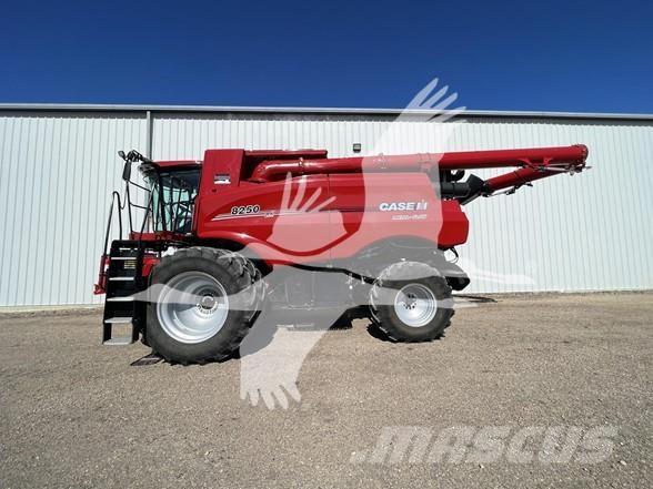 Case IH 8250 Kombajny zbożowe