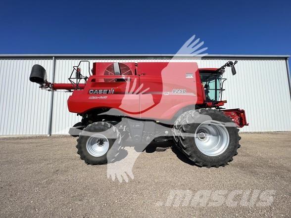 Case IH 8250 Kombajny zbożowe
