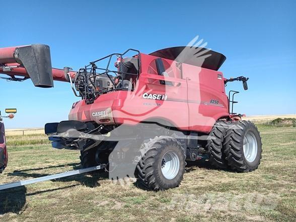 Case IH 8250 Kombajny zbożowe