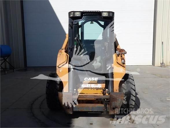 CASE SV300 Ładowarki burtowe