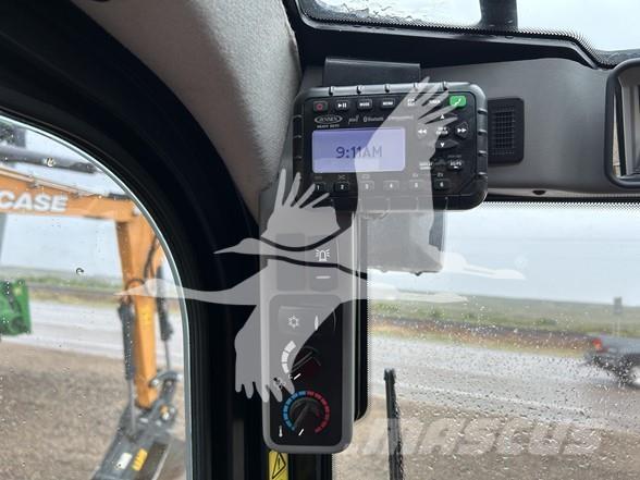 JCB 215 Ładowarki burtowe