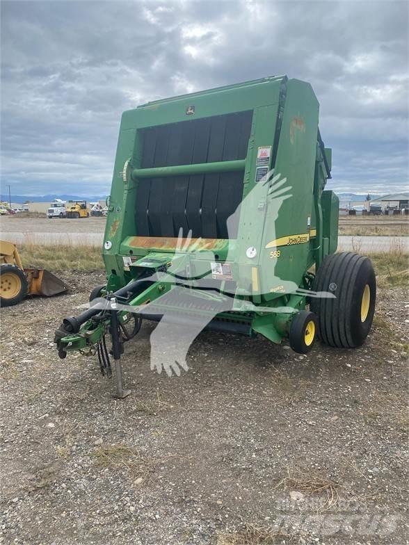 John Deere 568 Prasy zwijające