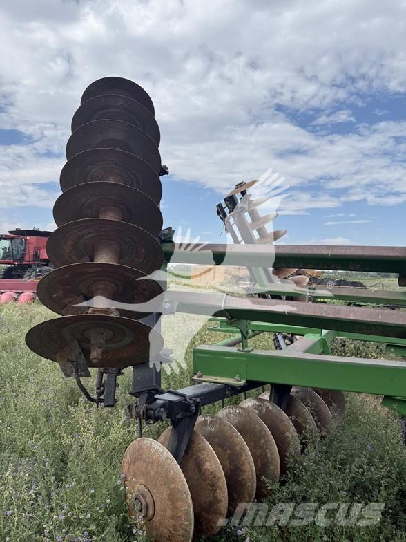 John Deere 630 Brony talerzowe