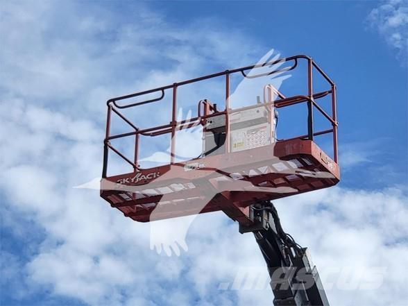 SkyJack SJ82T Podnośniki teleskopowe