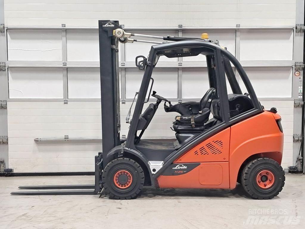 Linde H25T-02 Wózki LPG