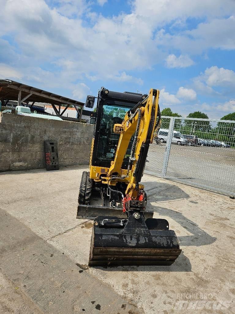 CAT 301.8 Minikoparki