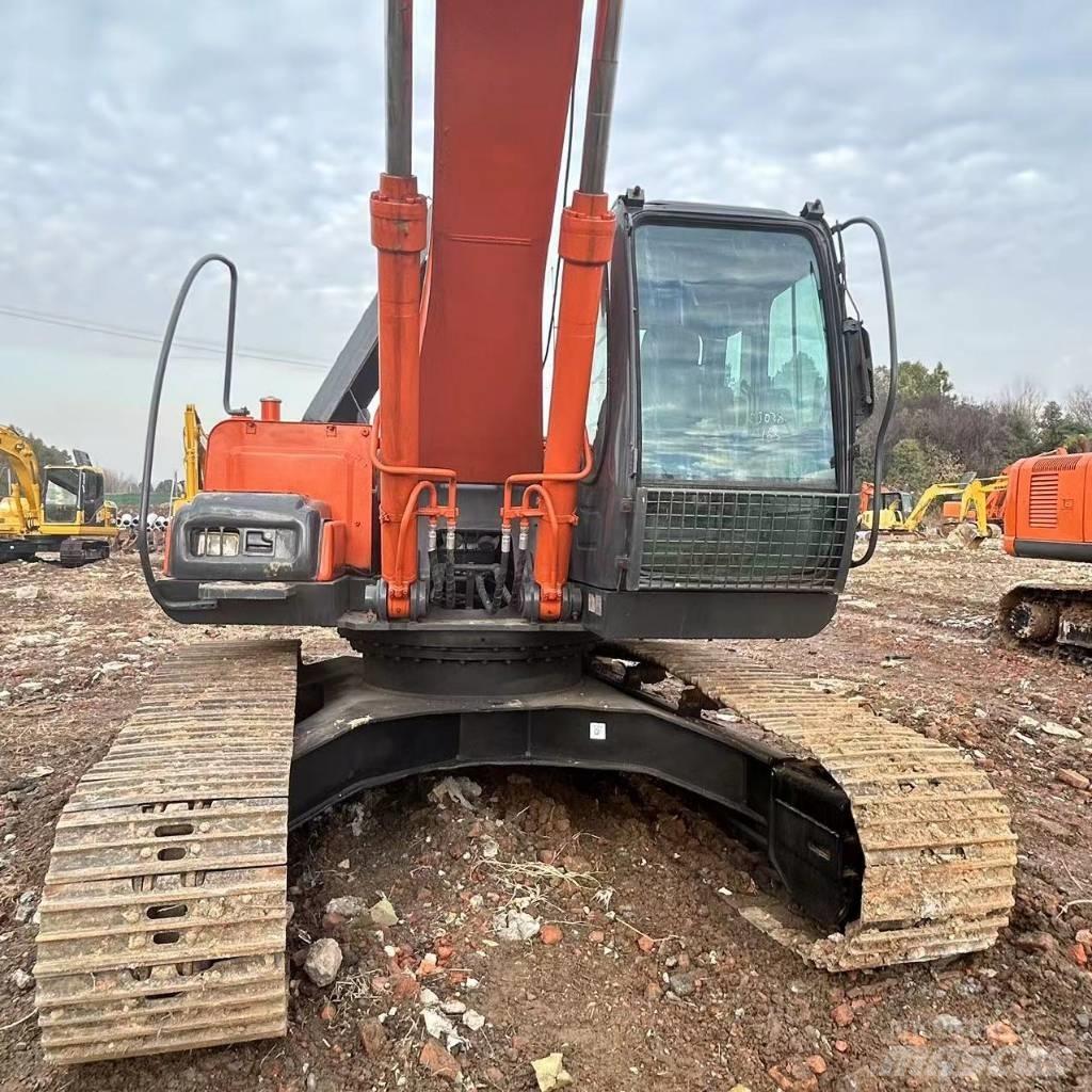 Hitachi ZX 240 Koparki gąsienicowe