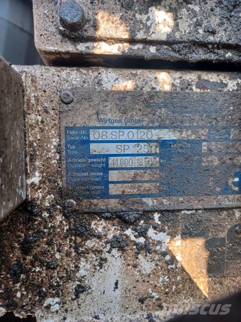 Wirtgen SP250 Szalunki