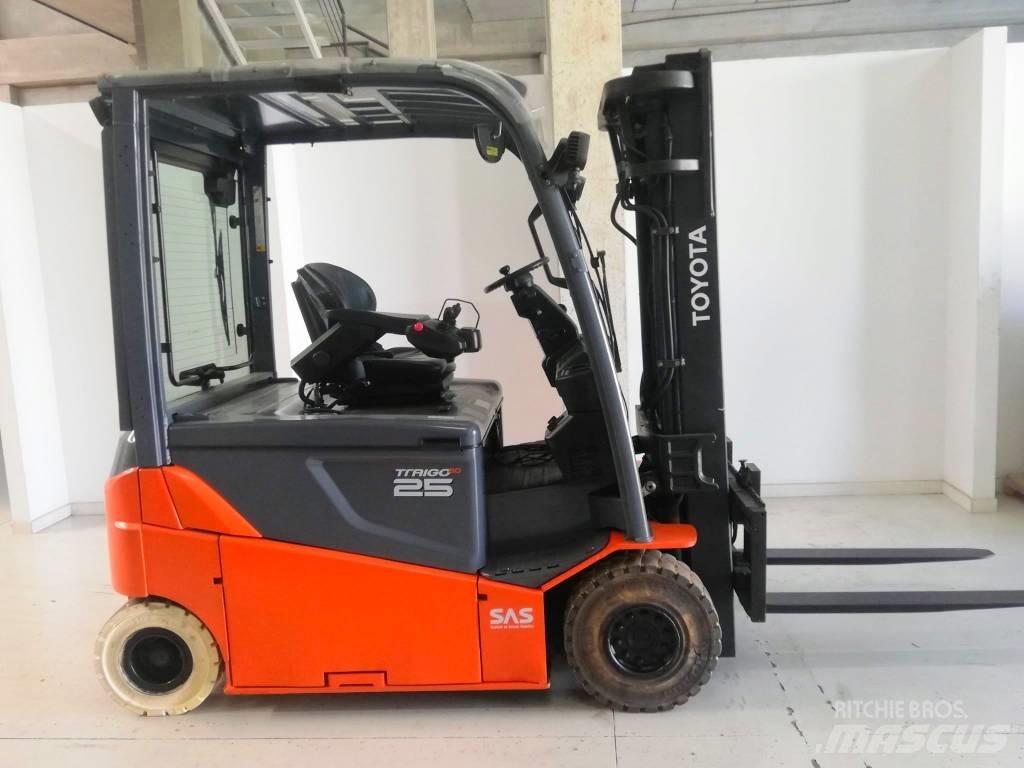 Toyota 8 FB MT 25 Wózki elektryczne
