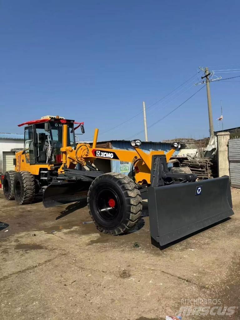 XCMG GR 2153 Równiarki