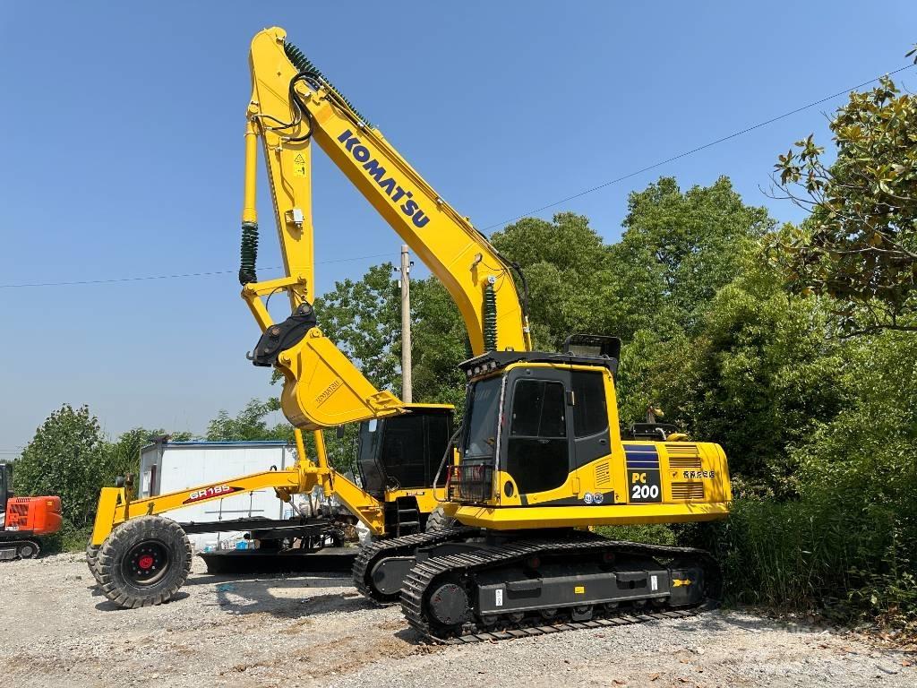 Komatsu PC200-8 Koparki gąsienicowe