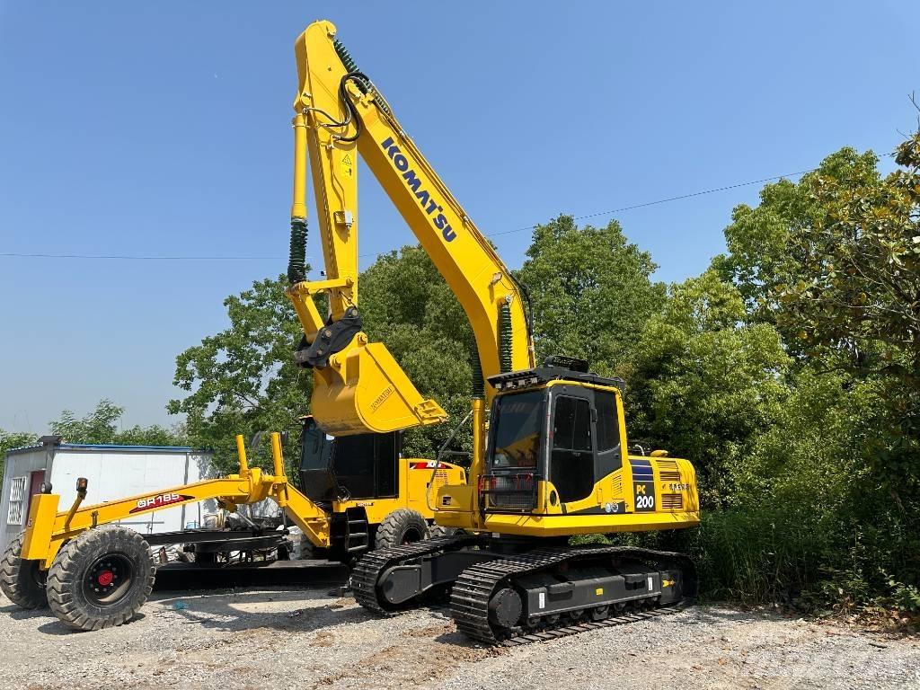 Komatsu PC200-8 Koparki gąsienicowe