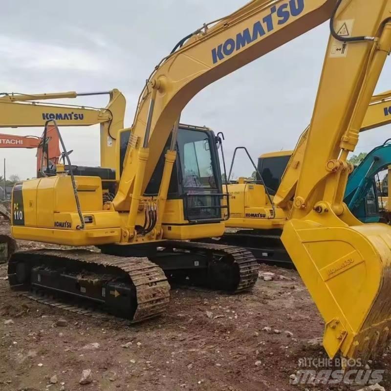 Komatsu PC 210 Koparki gąsienicowe