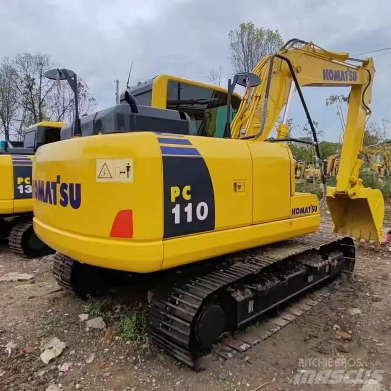 Komatsu PC 210 Koparki gąsienicowe