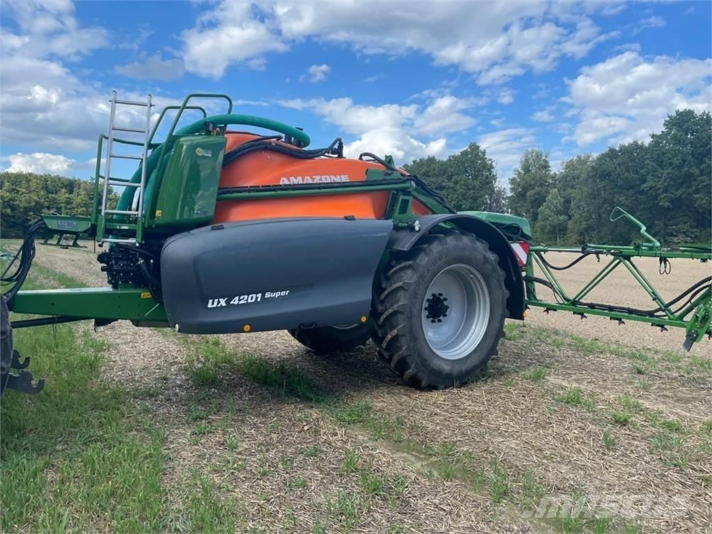 Amazone UX 4201 Opryskiwacze zaczepiane
