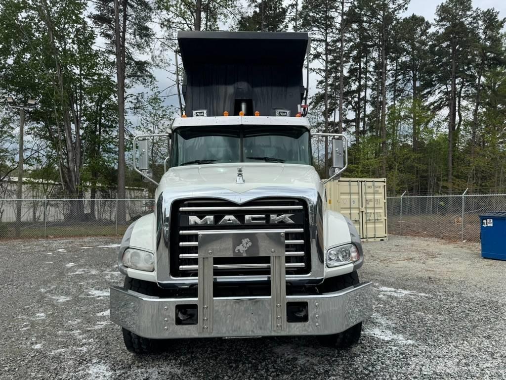 Mack GU813 Wywrotki