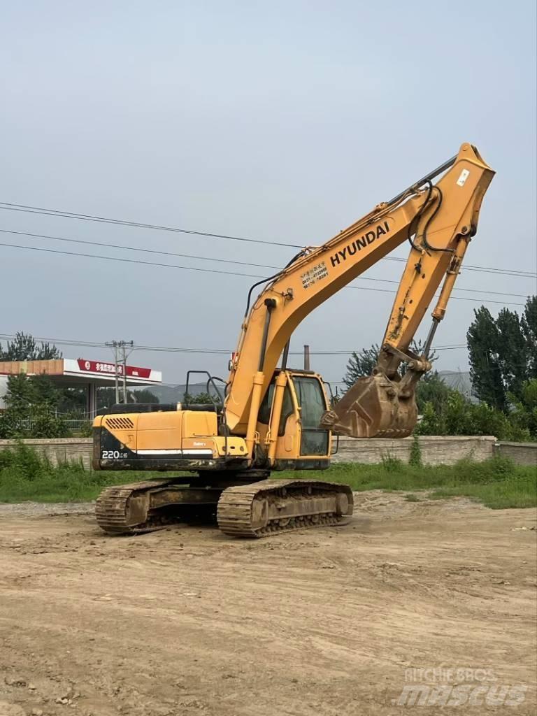 Hyundai R220-9S Koparki gąsienicowe