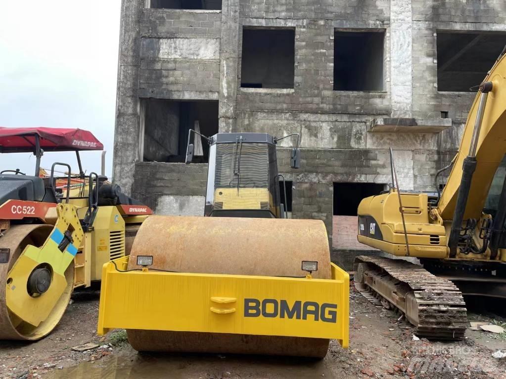 Bomag BW 217 Walce jednobębnowe