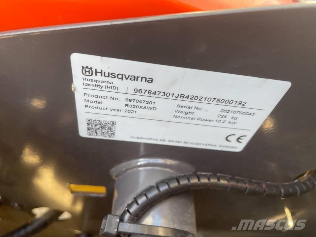 Husqvarna R320X AWD Kosiarki ogrodowe