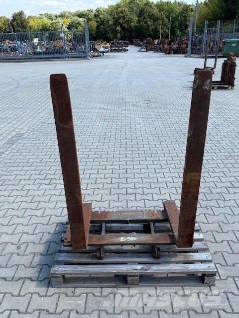 Volvo USED FORKS Widły