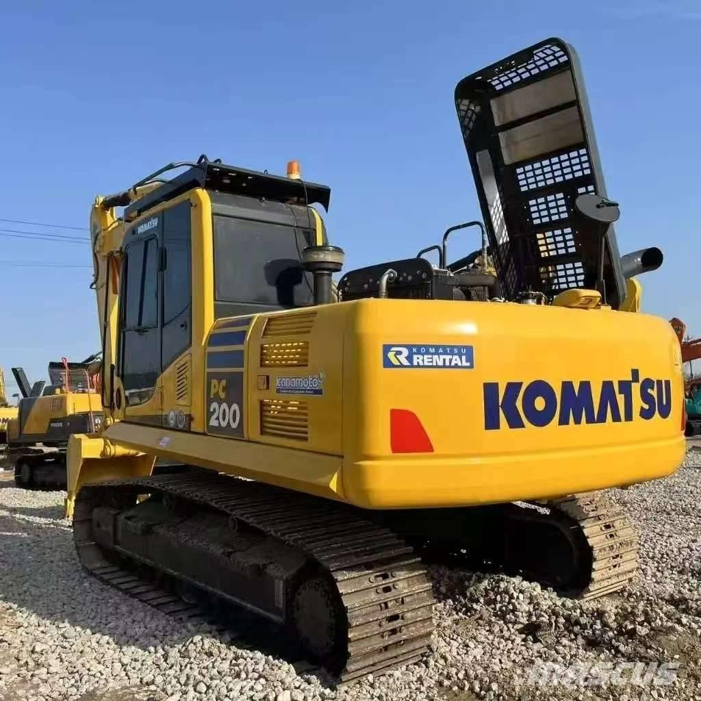 Komatsu PC 200 Koparki gąsienicowe