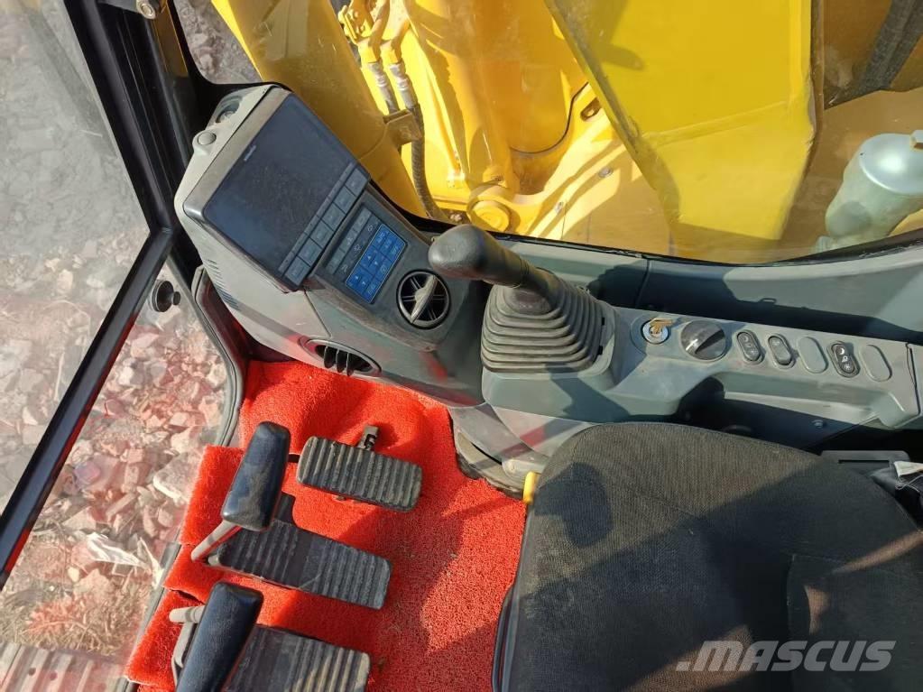 Komatsu PC 138 Koparki gąsienicowe