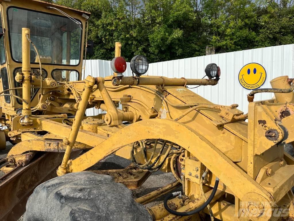 CAT 120 G Równiarki