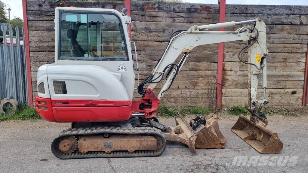 Takeuchi TB 230 Minikoparki