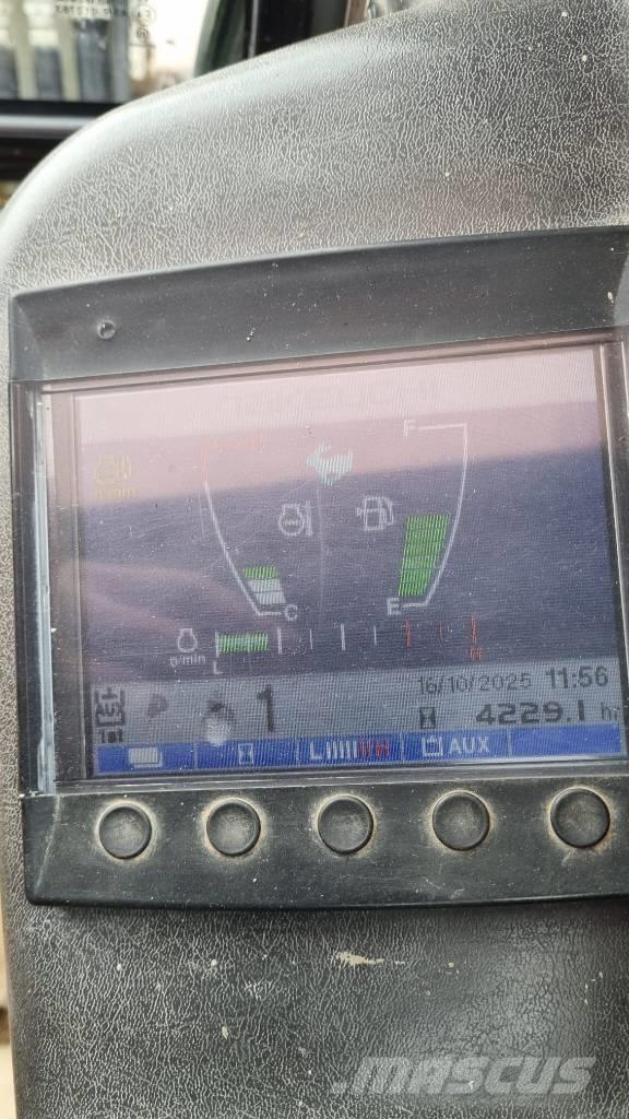 Takeuchi TB 230 Minikoparki