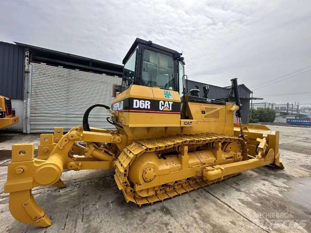 CAT D 6 R Spycharki gąsienicowe