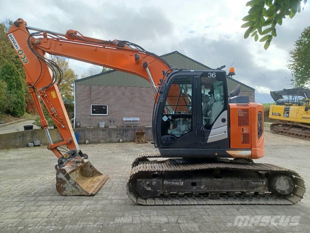 Hitachi ZX 135 US-6 Koparki gąsienicowe