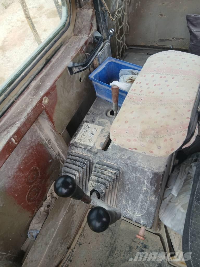 Komatsu WA 600-1 Ładowarki kołowe