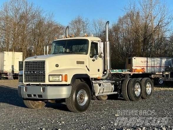 Mack CL733 Ciągniki siodłowe