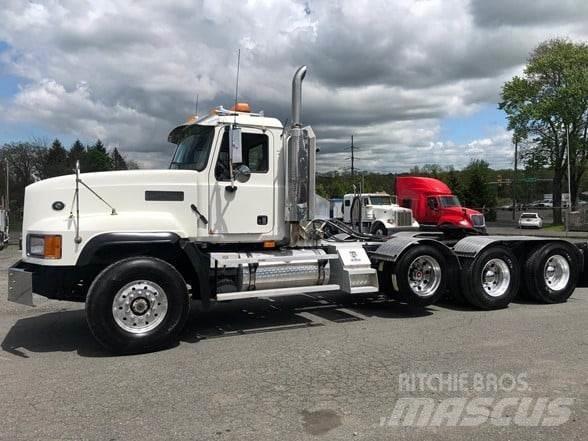 Mack CL733 Ciągniki siodłowe