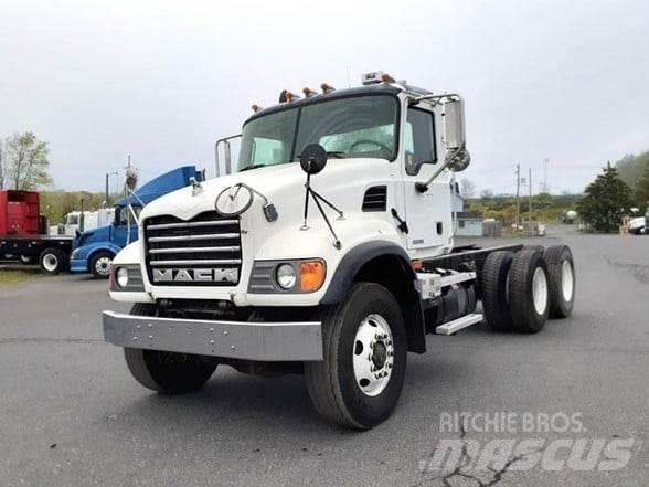 Mack GRANITE CV713 Pojazdy pod zabudowę