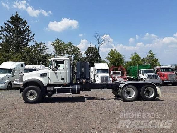 Mack GRANITE GU713 Ciągniki siodłowe