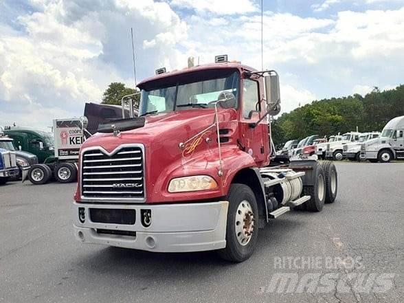 Mack PINNACLE CXU613 Ciągniki siodłowe
