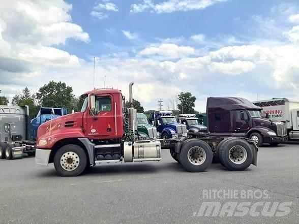 Mack PINNACLE CXU613 Ciągniki siodłowe