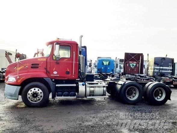 Mack PINNACLE CXU613 Ciągniki siodłowe