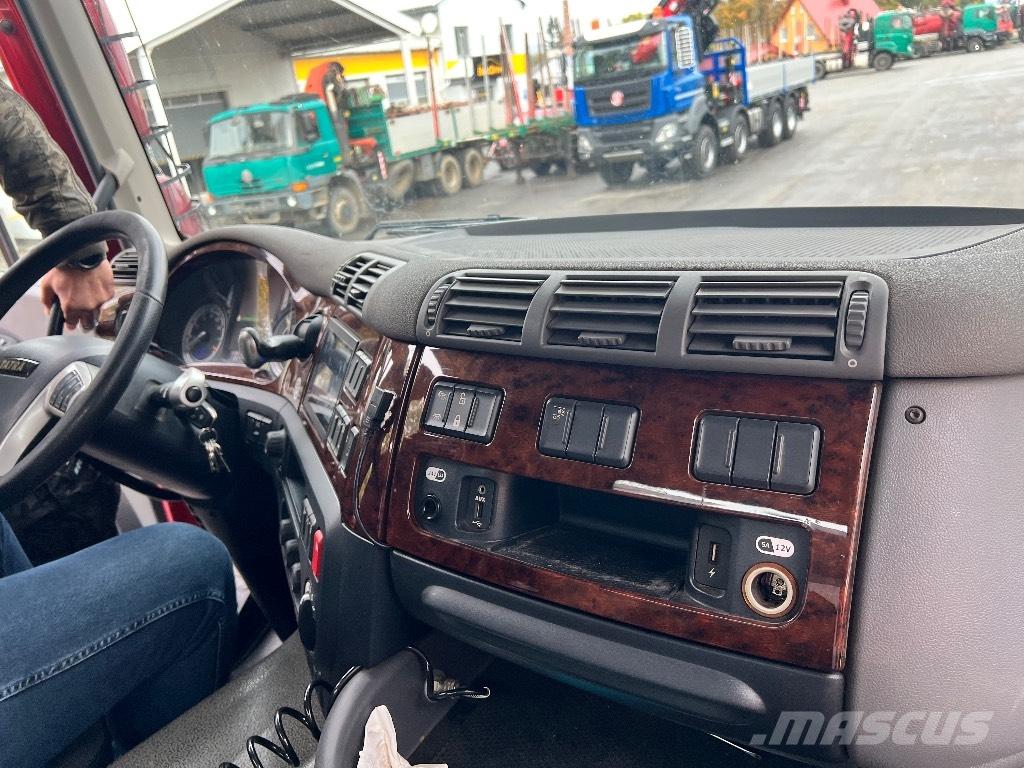 Tatra T158 Ciężarówki typu Platforma / Skrzynia